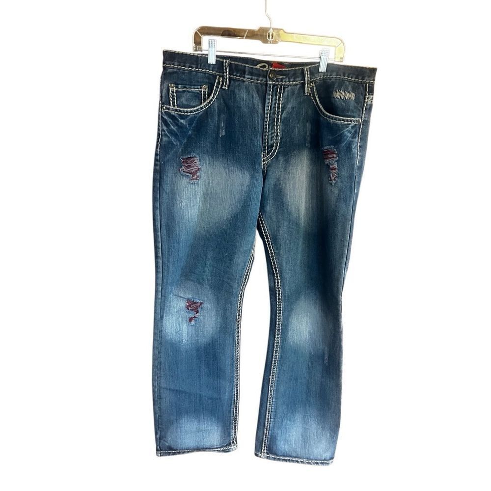 Request Men’s distressed Straight Leg Jeans Sz 38/32 ￼